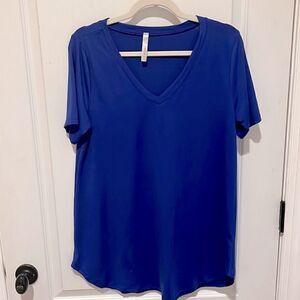EC Brilliant Blue V-neck T-shirt super soft